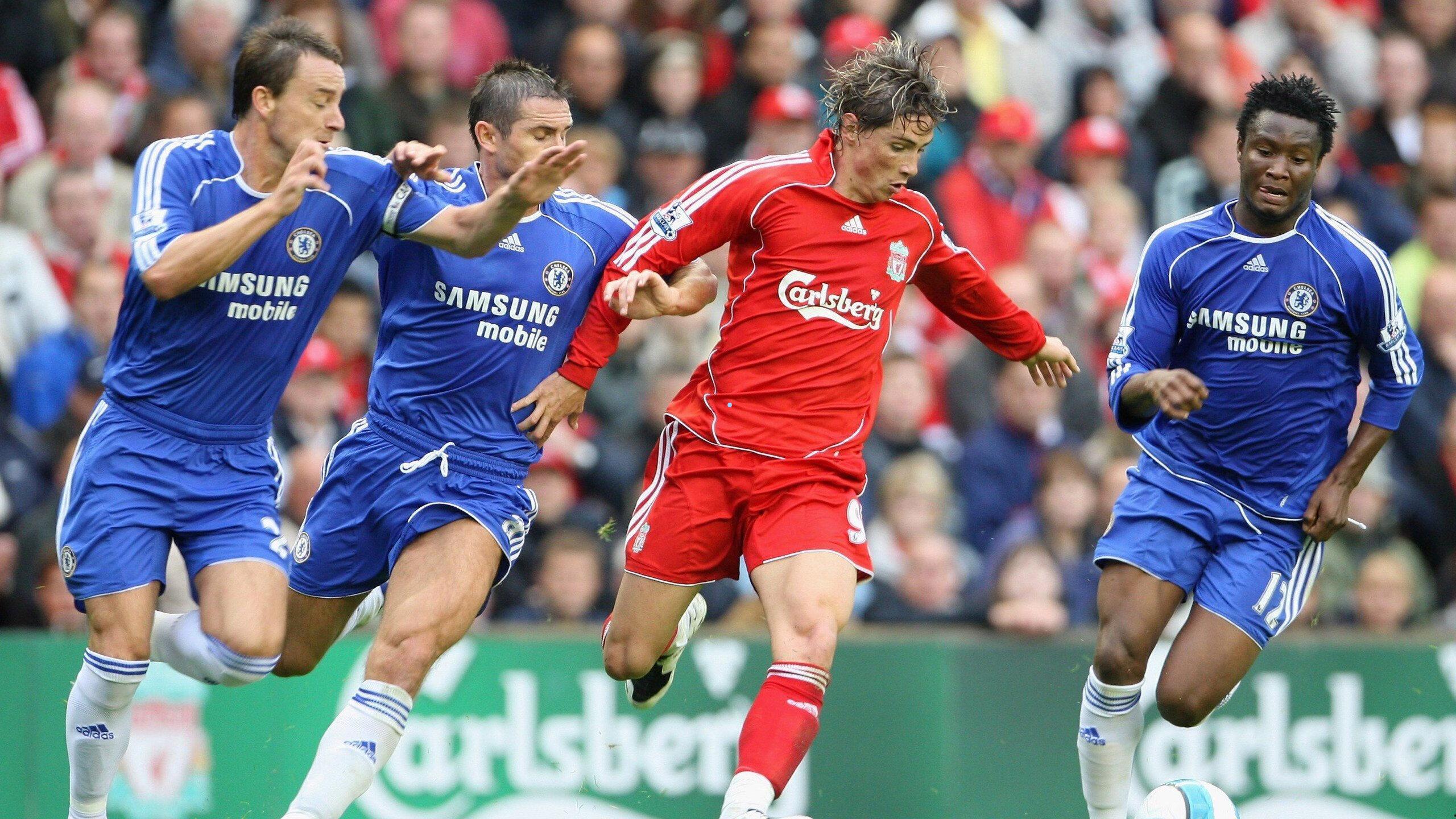 足彩网赛事运营中心|浓眉血染战袍！硬扛马尔卡宁戳伤手指 铁血一回合诠释湖人脊梁