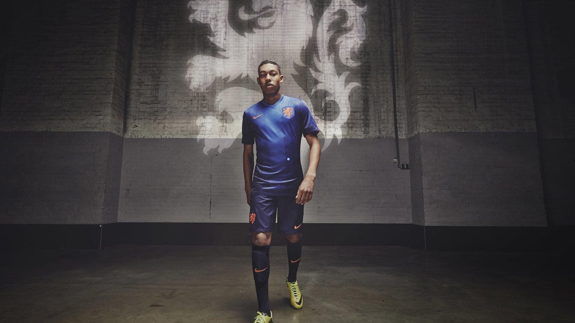 足彩网官方网站-特纳心系字母哥伤情，漫长赛季的坚韧告白，愈合创伤再启程