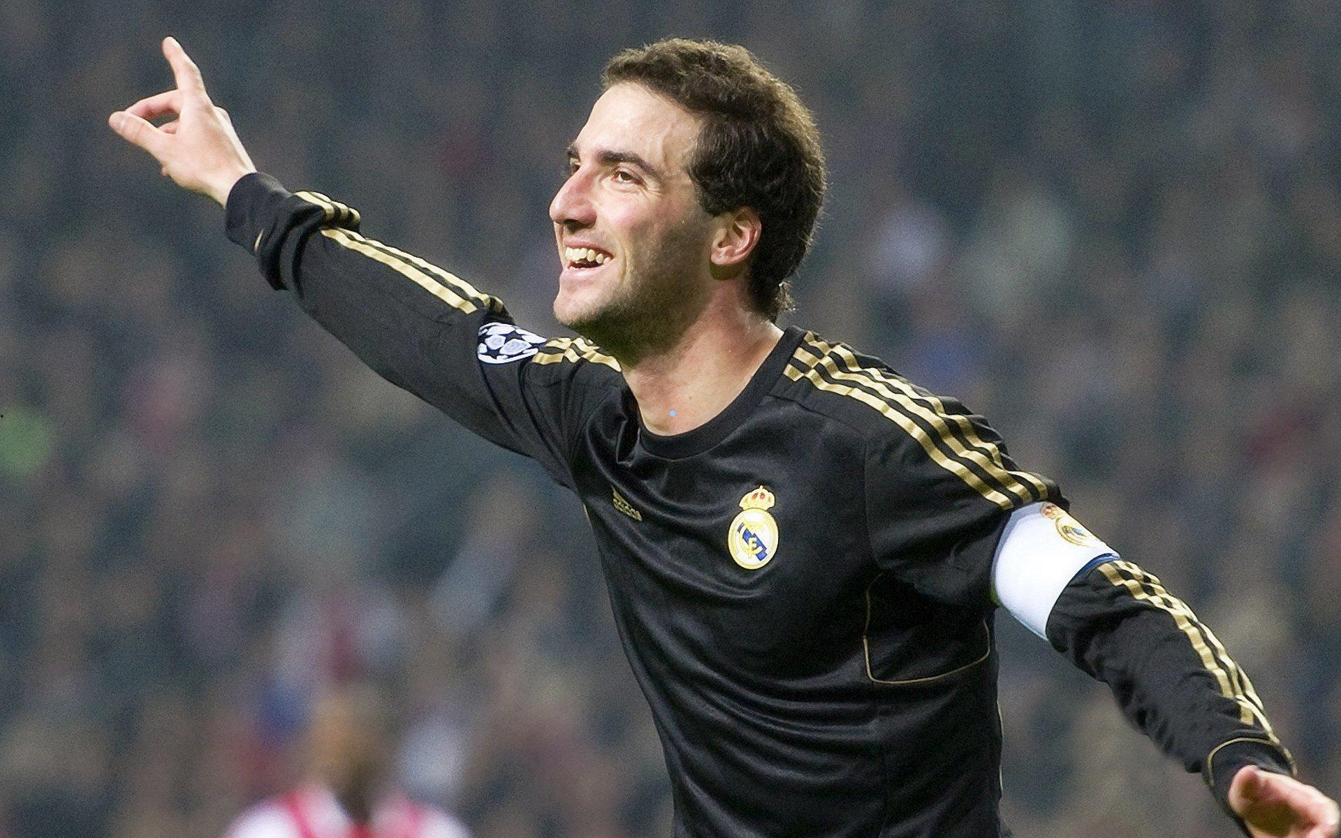 重磅交易!湖人魔术大换血,湖人豪赌内线,魔术解锁未来